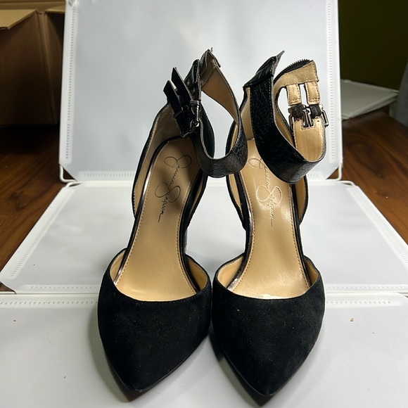 Jessica Simpson shoes - Picture 1 of 3